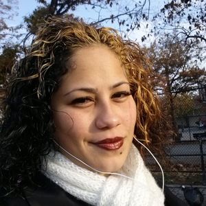 Meet your Posher, Dominique